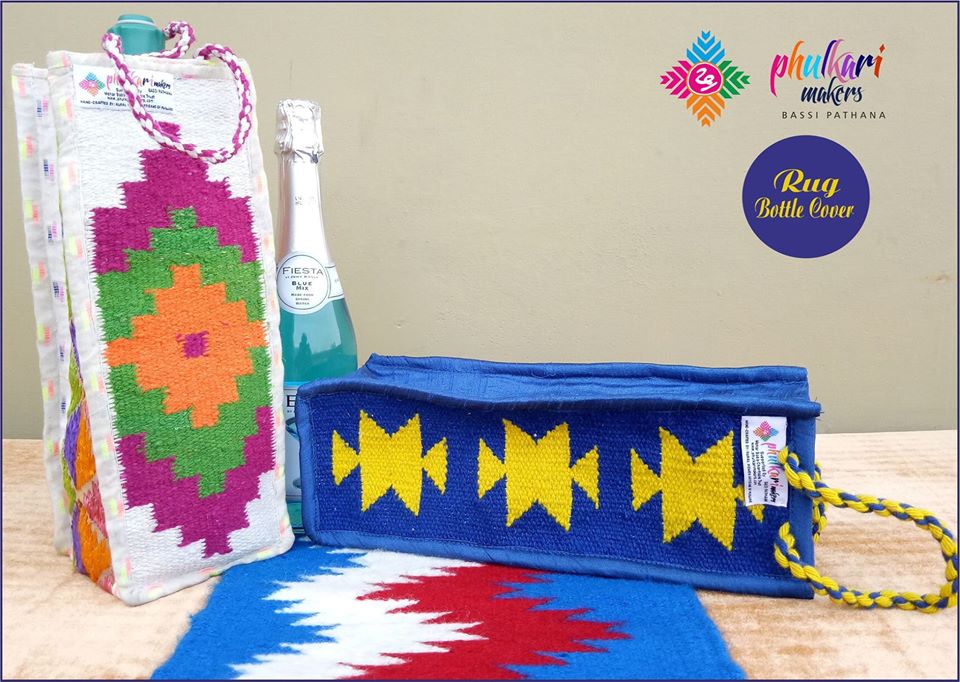 MBCT_Trust's tweet image. A special range of decorative handcrafted Rug Bottle Covers by Phulkari Makers Bassi Pathana #PMBP
Available Size: 13”X5” inches
For any query please contact: + 91 9779392651.
E: pmbp.mbct2005@gmail.com
#RugBottleCover #WomenEmpowerment