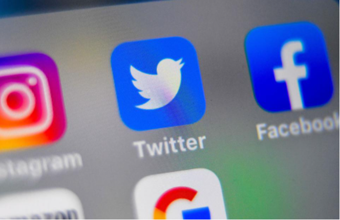 MassiveProtocol's tweet photo. #MASSIVEProtocol #MAVProtocol
Can SoFi - Social Media DeFi - Topple Facebook And Twitter?🌘
It’s becoming more and more evident that the social media model is broken...
✅https://t.co/8ekwVeWKvA https://t.co/cGWyEvLVMQ