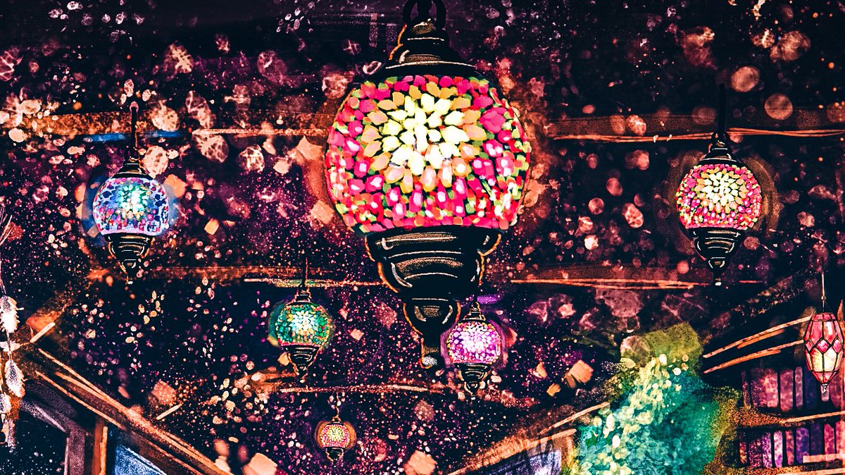 talli_ko's tweet photo. I drew this piece during one marathon. The task was - “A museum of incredibly valuable and precious things”. Everything began with books, herbs, crystal balls, lanterns and then I just got into the flow. After all, what can be more incredible than a door to another world? 

THREA https://t.co/Ng6HT2gf3h