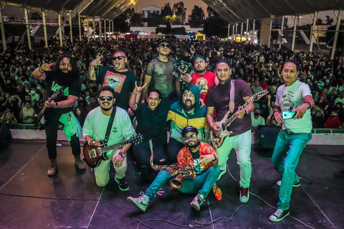 #FedericoRey en #nezahualcoyotl #Nezatitlan #nezatitlan2022 gracias por la invitación <a href="/Adolfo_Cerqueda/">Adolfo Cerqueda Rebollo</a> <a href="/GobNeza/">Gobierno Municipal de Nezahualcóyotl</a> #federicorey #rock #indie #mexicano #shido #style #dance #funk #disco #mexas de #neza #live #music #pop