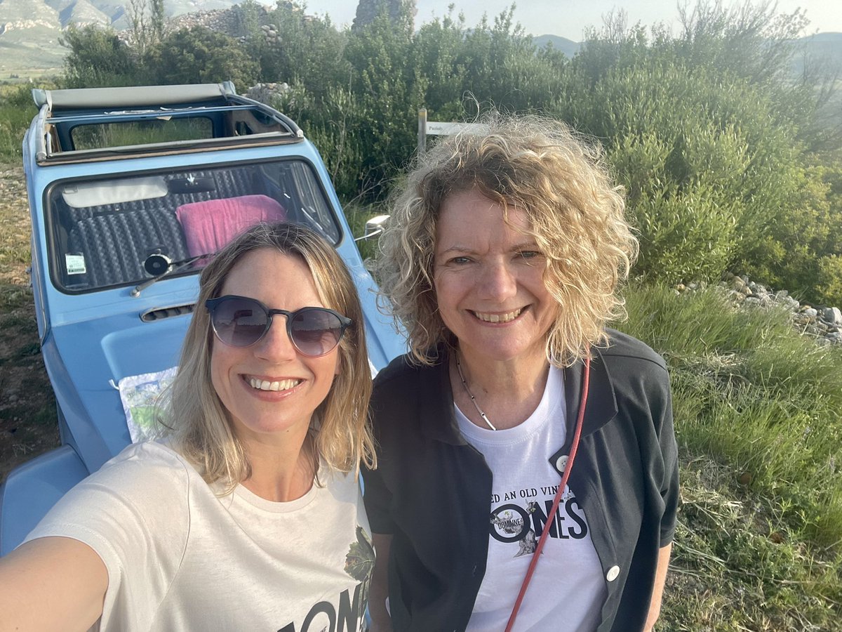 Ready to ramble ☀️with @nicstricpics and some more friends along the way we are going to try and visit all mine and Jean-Marc’s vineyards before a picnic lunch. Wish us bonne chance and join over on insta live from 7.30 am 🇬🇧 8.30 🇫🇷 #vineyardramble
