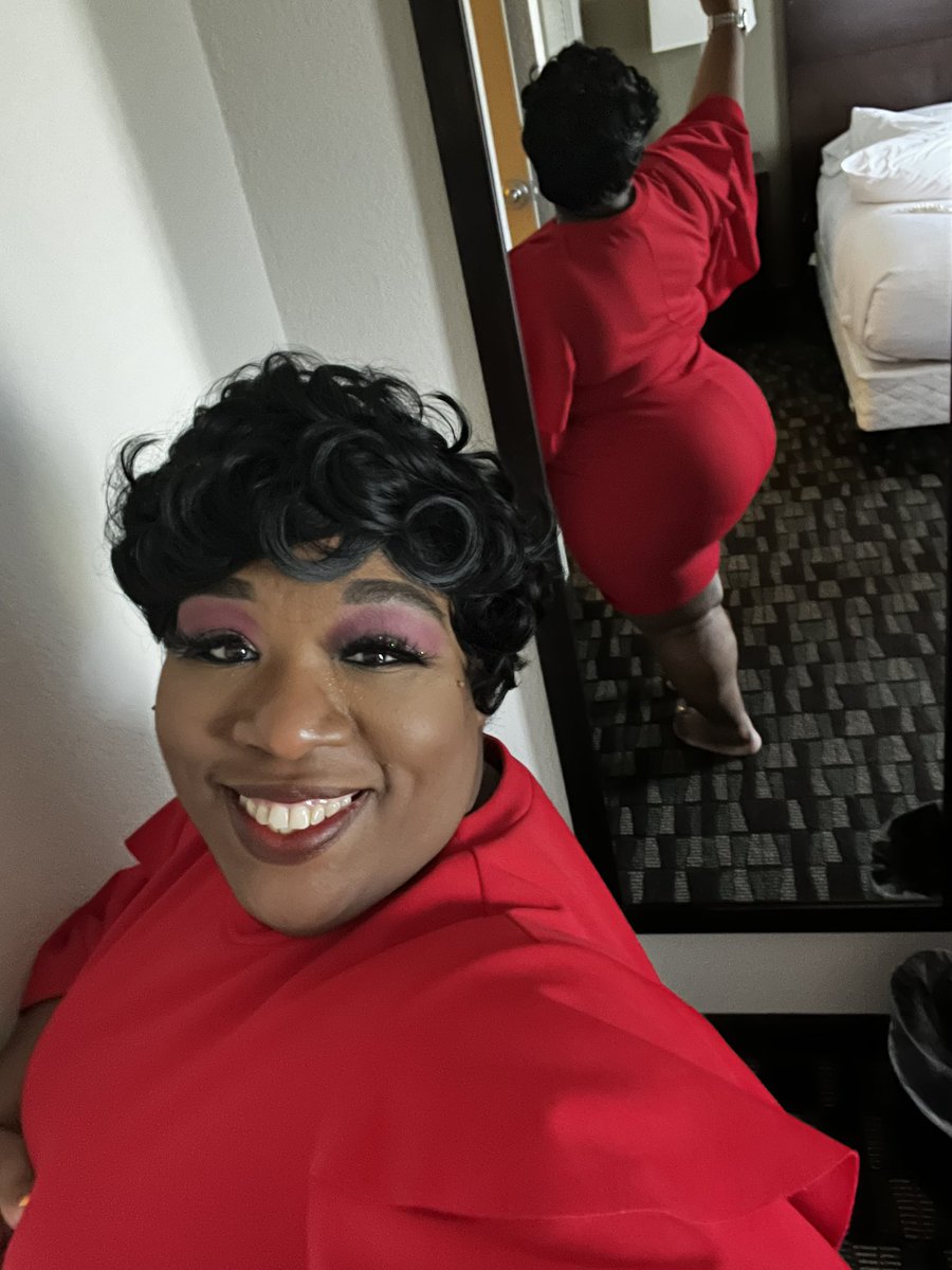 ms_dr43's tweet photo. Just because there’s a mirror ❤️❤️❤️❤️❤️❤️❤️ https://t.co/PPFbbfYwsq