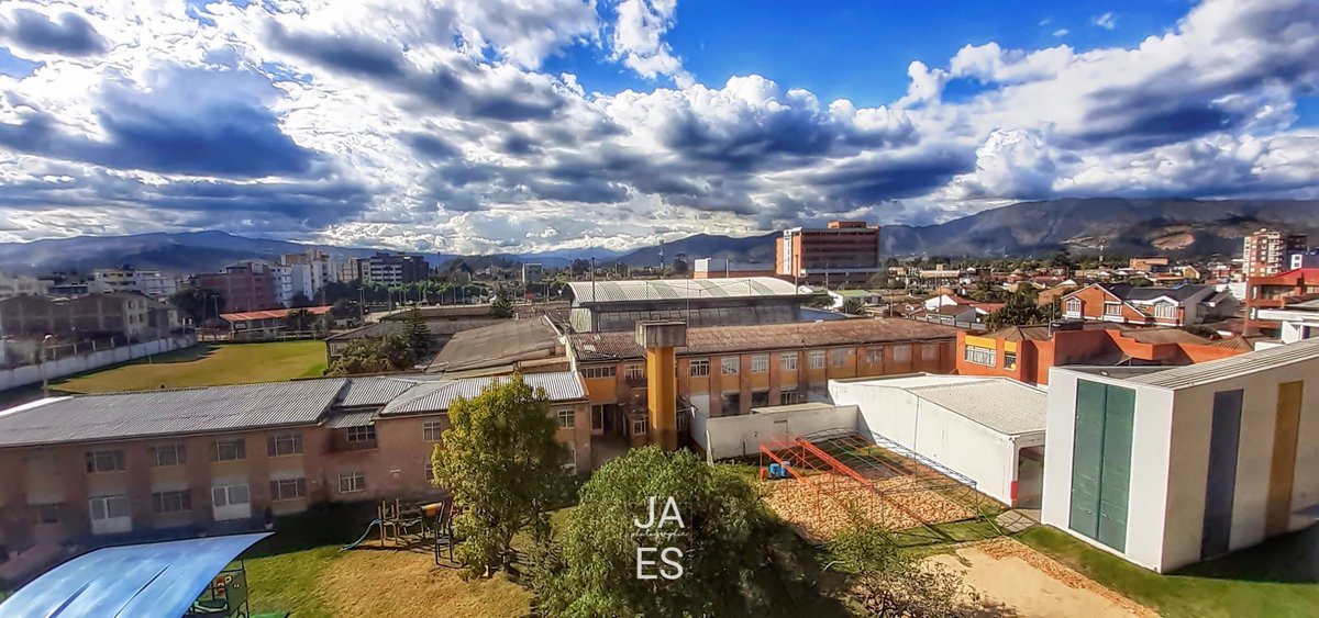 javi_1016's tweet photo. Colegio @ReyesColegio mi colegio. #Sogamoso ๐จ๐ด #photographie ๐ท๐ธ#JAES๐ #GoPro #GoProCol https://t.co/wkZjL8kj8S