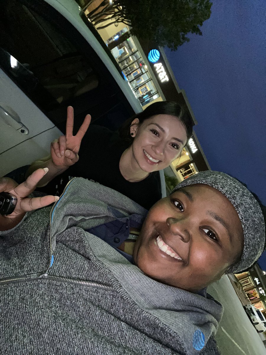 tyeishamonet's tweet image. Shout out to our New Hire Yasmine for offering and closing her first Business Account!! #ItsBusiness #WayToEndTheNight #FriendlyCenter #ATT @CoachMel__ @Shawn6222 @jerryfornwalt @404girl