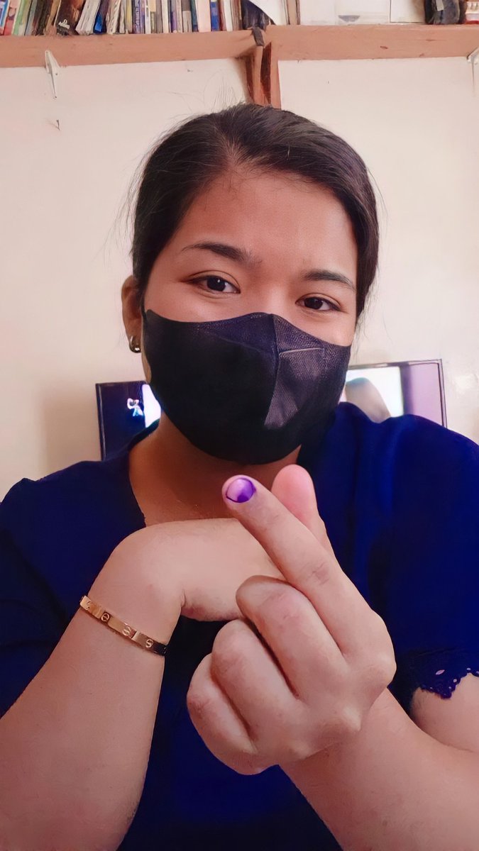 ricalucas_p's tweet photo. Little bit emotional that I finally casted my vote para sa mga taong alam kong tapat at karapat-dapat. 🥲🌷🌸

Tayo naman.
Pilipino naman.
Pilipinas naman. 

Vote wisely! 🇵🇭

#LeniRobredoForPresident 
#LeniKiko2022
#Eleksyon2022 https://t.co/RlJNVSeZGn