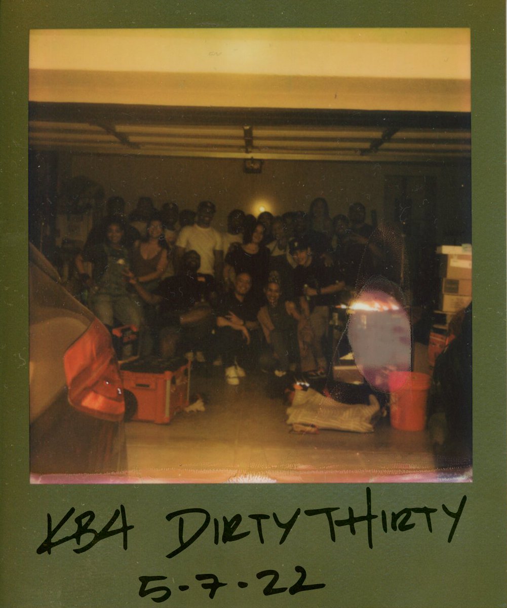 calibredjune's tweet image. 'twas a #family affair
#calibred #westler #dirtgang and all dat

ppreciate yall that showed up to celebrate @calibredkb thirtieth bday and making sure we know his legacy will continue 4ever