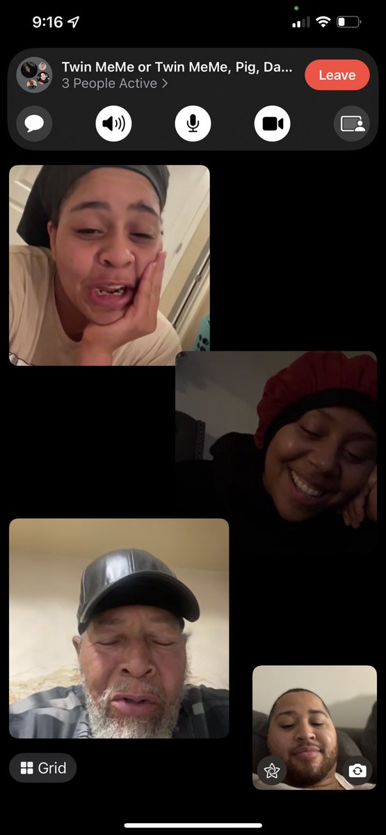 Iam_Raey's tweet photo. #groupfacetime my old fossil fart of a dad is Hilarious. https://t.co/PziZ4szFhf