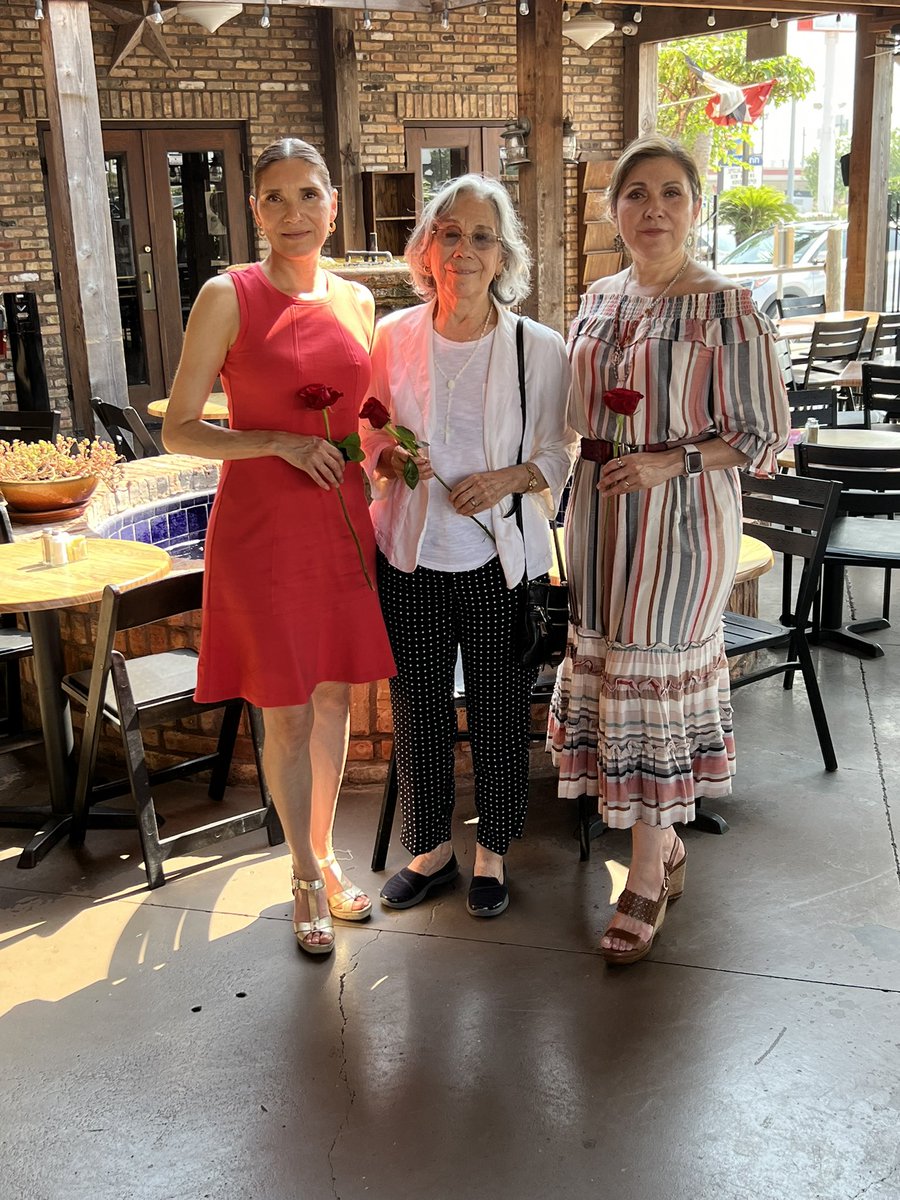 hilda1213runner's tweet photo. Happy Mother’s Day, 💗 you Mom!! https://t.co/gWHdwO30Da