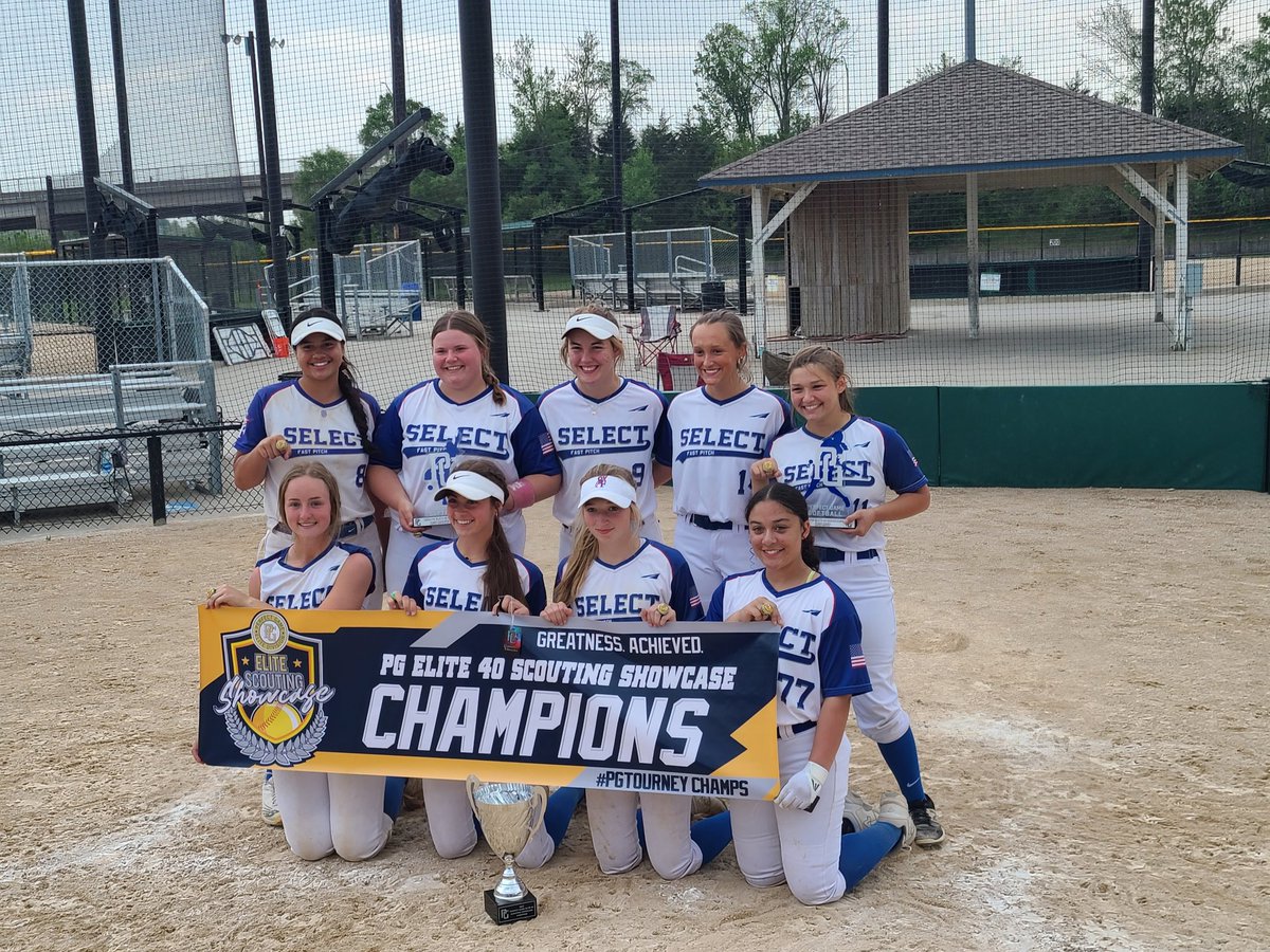 scarp2007's tweet photo. Spring ball is fun because you get to guest play and help other teams in your club. @comoselectfp06 @07Select @PGMidwest #PG40 @2025Malia @camrynkersten07 https://t.co/84nhLj4v42