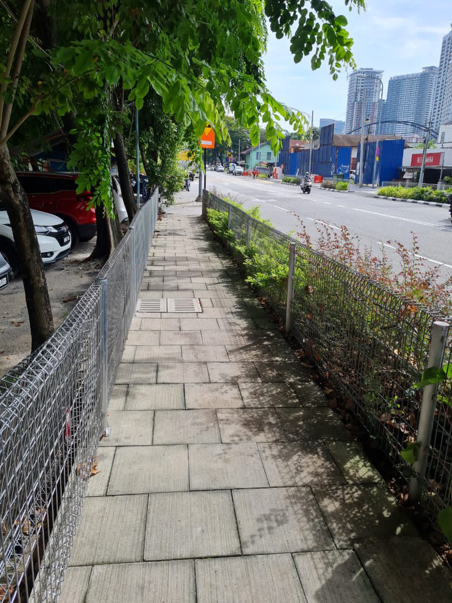 DBKL2u's tweet photo. @OldCentral Terima kasih diatas makluman yang diberikan. Tindakan sudah diambil di laluan tersebut.
#KeluargaMalaysia
#KLBandarUntukSemua
#KL50 https://t.co/5LbApZ2tjQ