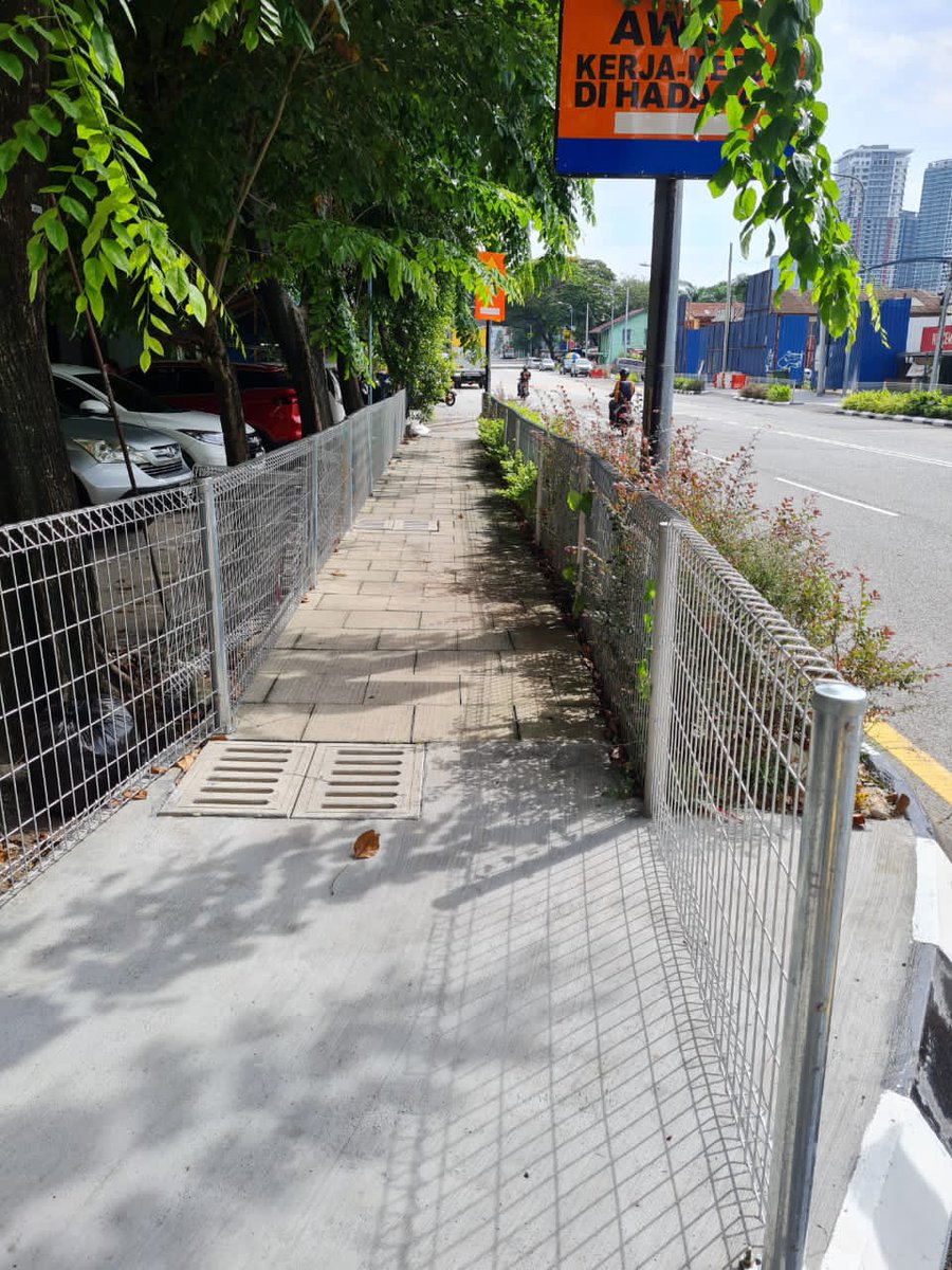 DBKL2u's tweet photo. @OldCentral Terima kasih diatas makluman yang diberikan. Tindakan sudah diambil di laluan tersebut.
#KeluargaMalaysia
#KLBandarUntukSemua
#KL50 https://t.co/5LbApZ2tjQ