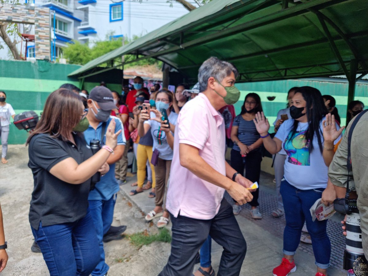 maracepeda's tweet photo. Like his standard-bearer, VP bet Pangilinan waits for his turn to vote at Inchican Elementary School. 📷 Pangilinan’s office #PHVote https://t.co/T1bq4fD6zk