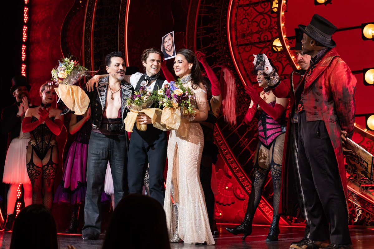 MoulinRougeBway's tweet photo. With our hearts full of Truth, Beauty, Freedom, and Love, we bid farewell to Aaron Tveit, Ricky Rojas, Natalie Mendoza, and Tam Mutu, too!!

📸 Evan Zimmerman https://t.co/zn63ypplGU