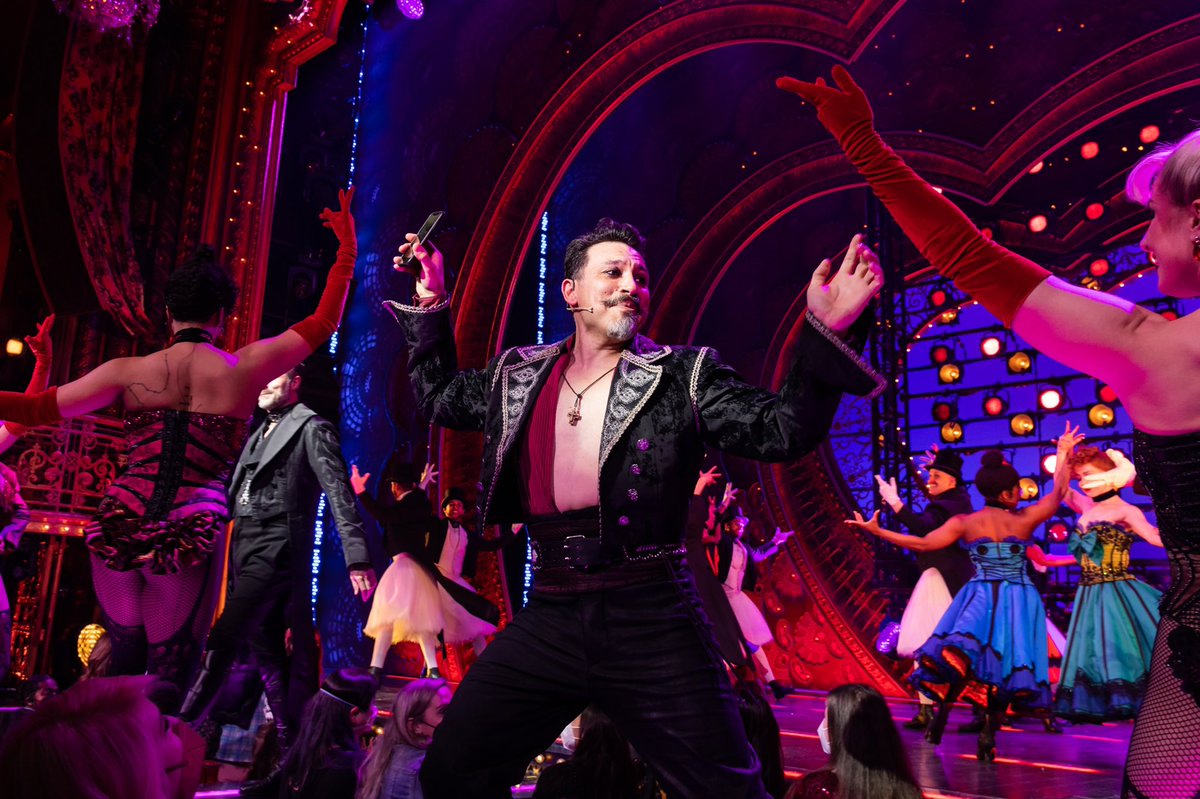 MoulinRougeBway's tweet photo. With our hearts full of Truth, Beauty, Freedom, and Love, we bid farewell to Aaron Tveit, Ricky Rojas, Natalie Mendoza, and Tam Mutu, too!!

📸 Evan Zimmerman https://t.co/zn63ypplGU