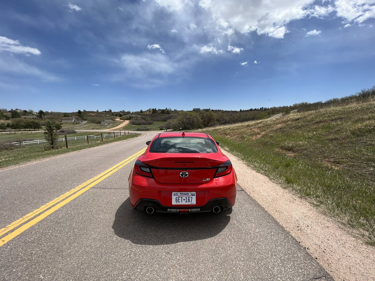 JoeSantos703's tweet photo. I just can’t get enough of the 2022 #Toyota #GR86 ! It’s super fun to drive and relatively comfortable. https://t.co/Vg146YRWaI