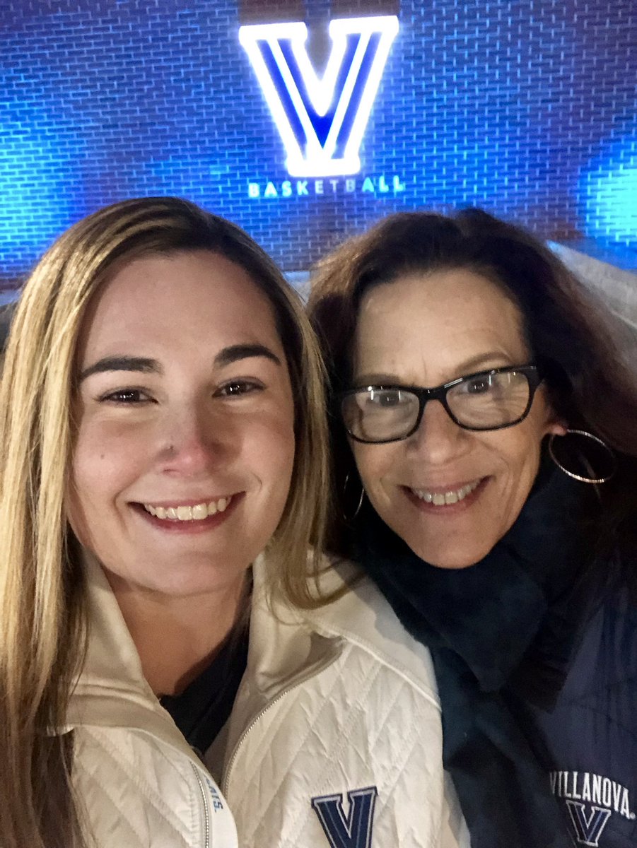 SDomZz's tweet photo. @BIGEASTMBB Happy Mother’s Day! Go Cats!! https://t.co/IxOAxUjE3G