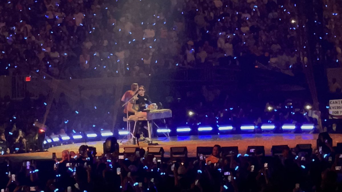 Matthew Aucoin tweet media