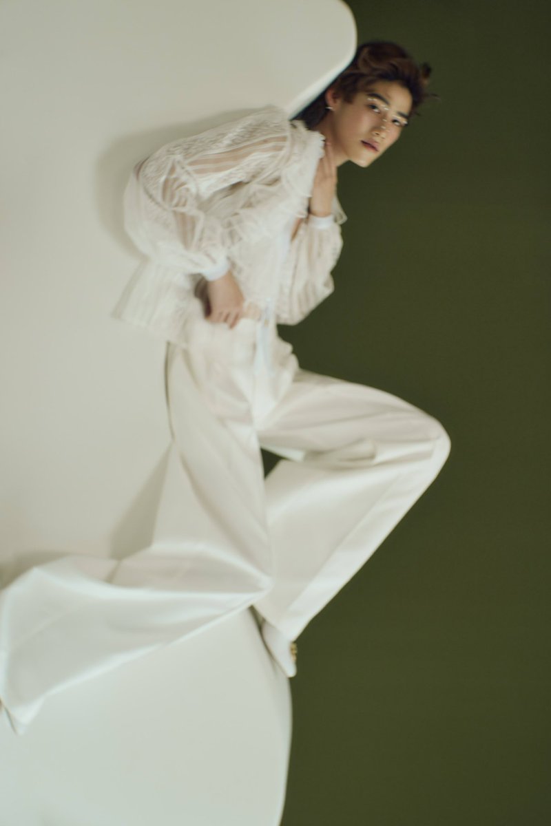 ELLE Thailand tweet media