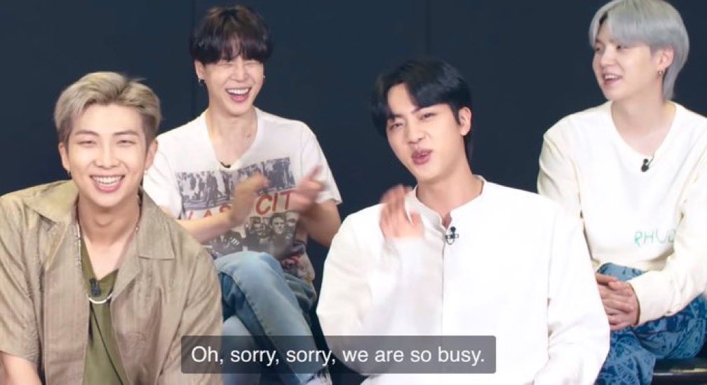 danilovesbts's tweet photo. bts &amp; armys during the bbmas: https://t.co/zukKG9jBXR