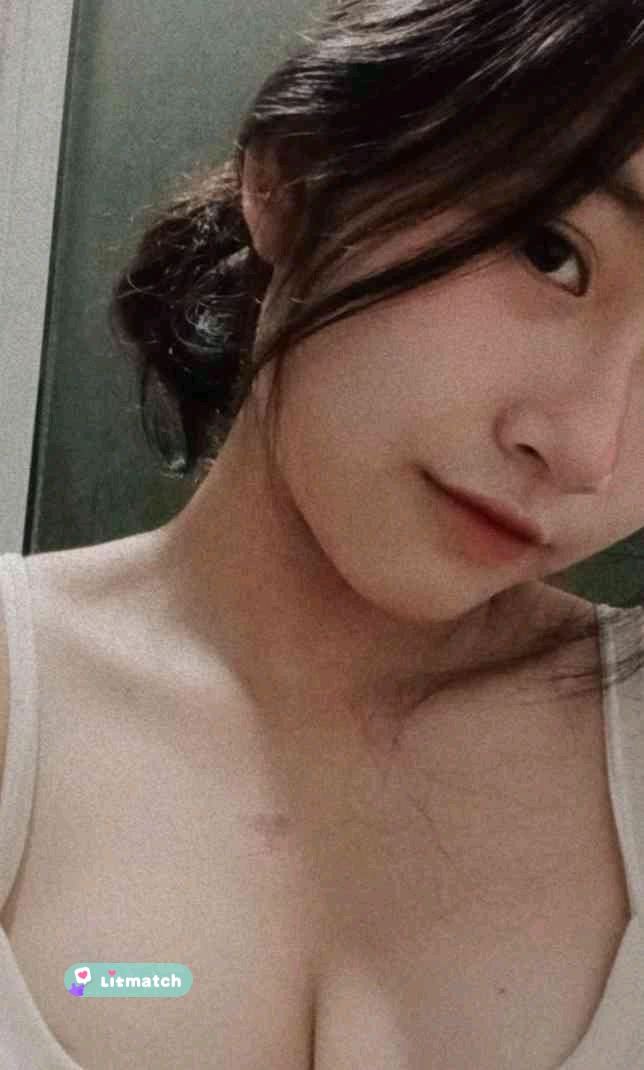 thảo trang tweet media