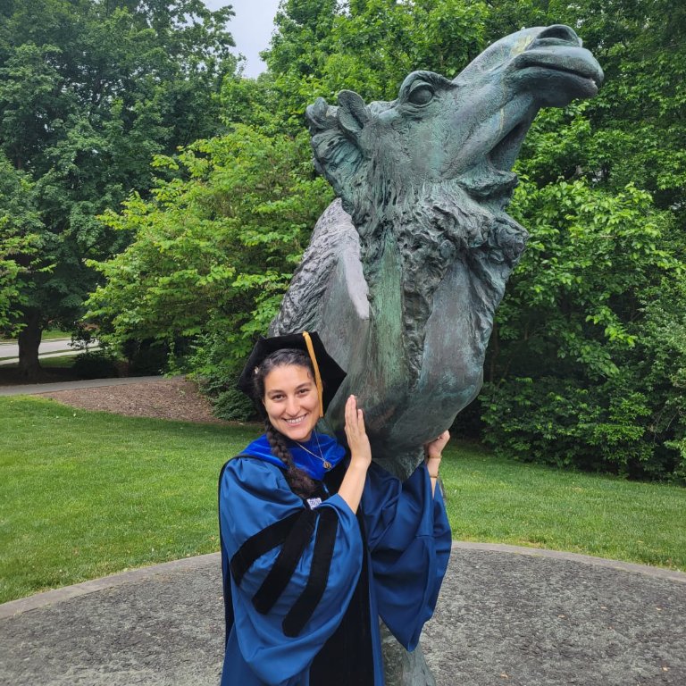 Bittersweet to end the chapter as a <a href="/DukeUPGG/">Duke Genetics and Genomics</a> student. Thank you <a href="/AmyAGoldberg/">Amy Goldberg</a> for the incomparable mentorship and valuable guidance that shaped me into the scientist I am now. Excited to apply what I've learned in my next chapter as a Population Geneticist at <a href="/VariantBio/">Variant Bio</a> 💃🏽🥳🧬