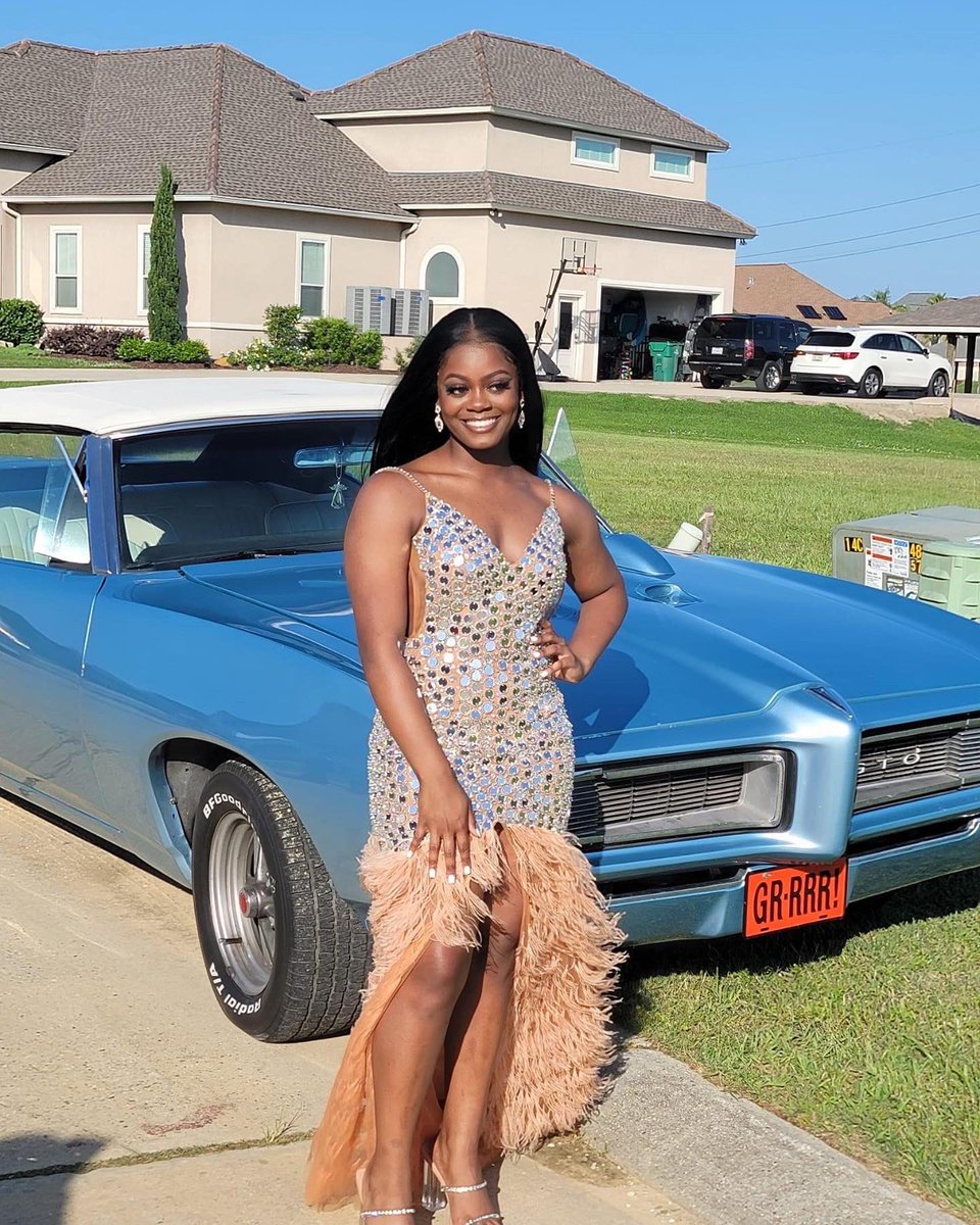 Prom 2022. My baby girl ♥️