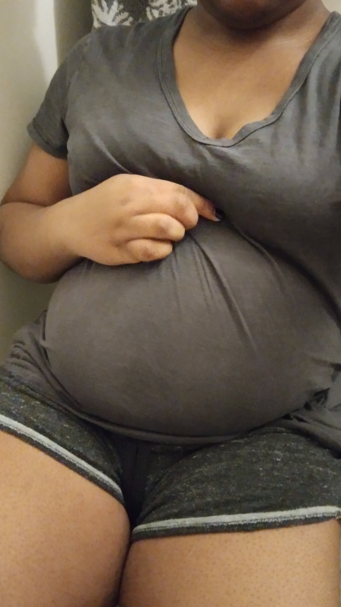 Jo 🔞 on X: There was *no way* I wasnt posting belly pics today 🤰  (especially after eating pickles and ice cream) t.cooqtXqADsJf  X