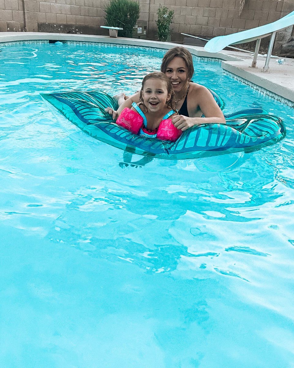 HeatherEidahl's tweet photo. Happy Mothers Day!! So thankful for this one who made me a mother, and for all the adventures we’ve had since. I love you Paisley 💕 https://t.co/65n62yX9BE