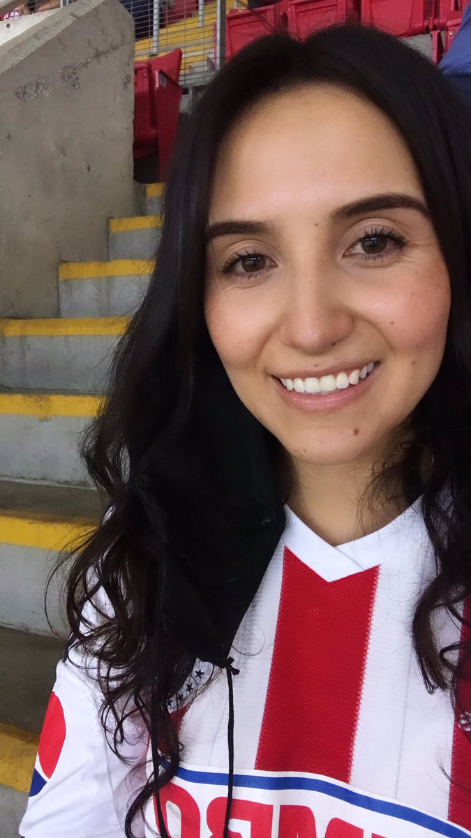 stef_cerrcasa's tweet photo. En el estadio más bonito de México.
¡Qué noche! 🤩 #Chivas #Pumas
¡Hoy es el aniversario del equipo más grande y querido de México..mi club deportivo Guadalajara! No es amor, es Chivas. #116Chivas ♥️🤍 https://t.co/hgYobNJVLT