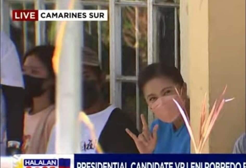 baddestbitchass's tweet image. kabado tayong lahat dito tapos yung president natin rak enroll daw or I love you yan? HAHAHAHAH

#Eleksyon2022 #LeniRobredo2022