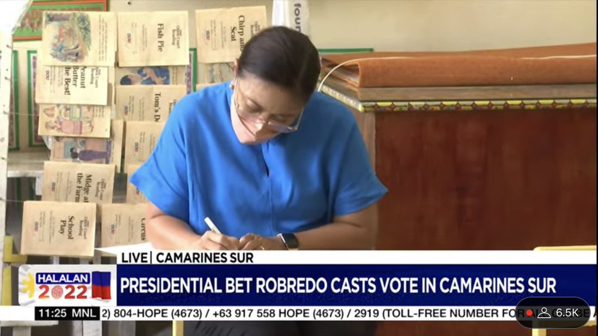 TheWizSophie's tweet photo. OUR FUTURE PRESIDENT!🌸🥹
#HALALAN2022
#LeniRobredoForPresident https://t.co/7ItHlXeN8g