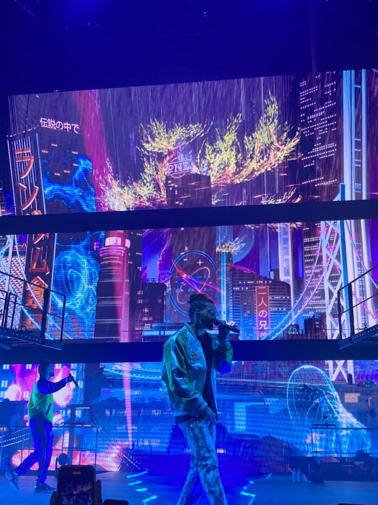 gr_qlf's tweet photo. je crois qu’après avoir vu ça, on peut mourir tranquille @13skarla 🫀✌🏼#PNLTOUR2022 #PNLLive2022 https://t.co/oPUPJXjPEh