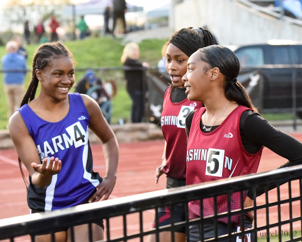 DotteSportsPix's tweet photo. Great participation by @jcharmonhigh at the #NorthRelays bringing several athletes to a very strong meet. Kudos to A'luel Miller for competing in 4 events. Looking forward to seeing more of this team in the future. @almarosashall @kckschools
https://t.co/fsQGAIyVio https://t.co/hm8HRRp10J