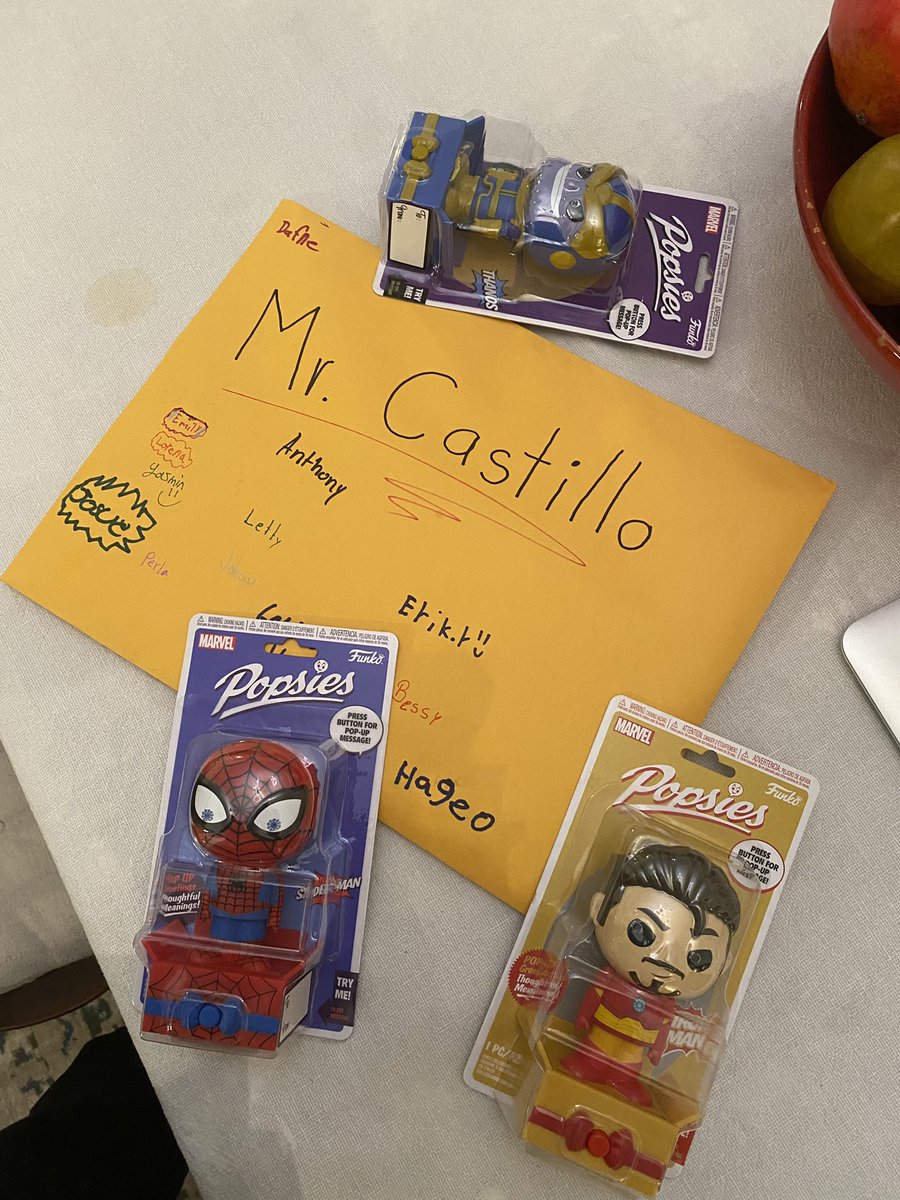 mcastillose's tweet photo. Teacher appreciation week. ❤️ 6th graders Dual Language immersion, DMIS, Winchester, VA. en Winchester, Virginia.  …they made my day!   Also shout outs to my colleague Ms. Elm and Mr @AmavizcaMarco for prepare this. @dmiswps @ParticipateLrng #unitingourworld https://t.co/92S8xydr5b
