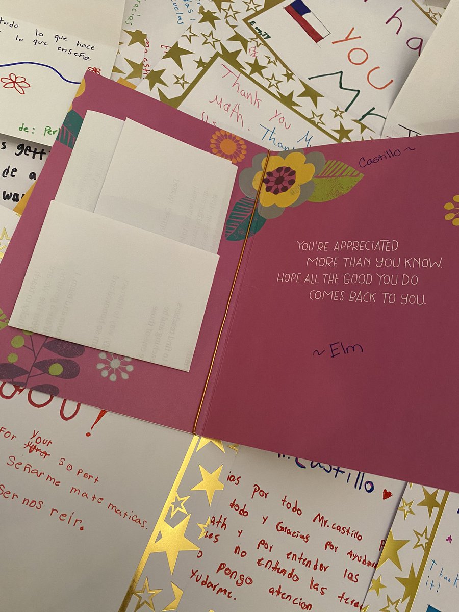 mcastillose's tweet photo. Teacher appreciation week. ❤️ 6th graders Dual Language immersion, DMIS, Winchester, VA. en Winchester, Virginia.  …they made my day!   Also shout outs to my colleague Ms. Elm and Mr @AmavizcaMarco for prepare this. @dmiswps @ParticipateLrng #unitingourworld https://t.co/92S8xydr5b