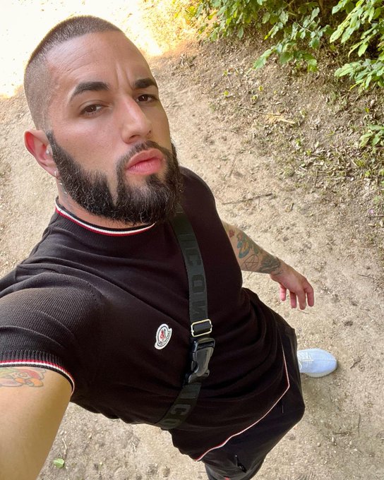 🍆🇫🇷 https://t.co/izornAcfTA