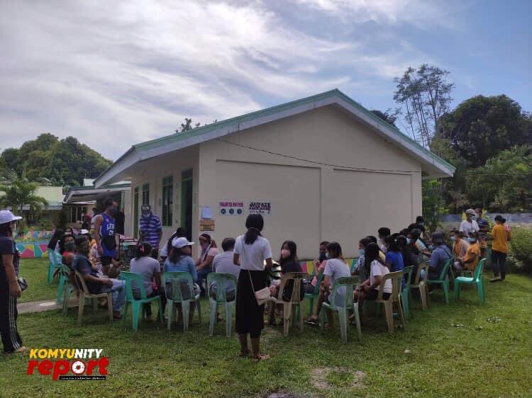 csukomyu's tweet photo. #KomyUnityReport | The current situation here at Lubo Elementary School in Lubo, Sto. Niño, Cagayan wherein less than 1,000 voters are expected to vote.
This school houses four voting precincts, however only two rooms are used due to minimal number of voters #Eleksyon2022 https://t.co/GMEu8f6rNp