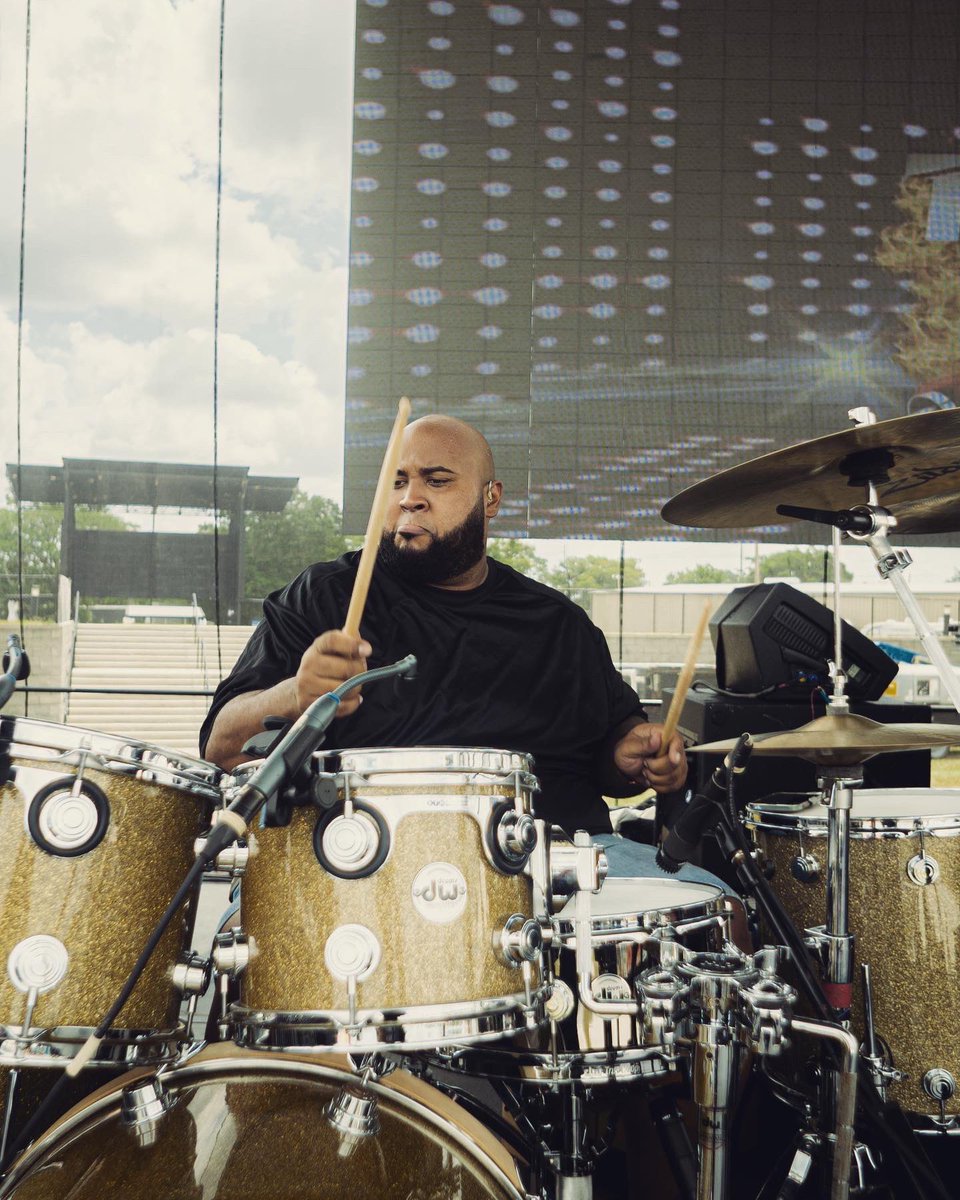BATEMERENGUERO's tweet photo. I play @dwdrums and You!!!!! https://t.co/BdY8AkAKKT