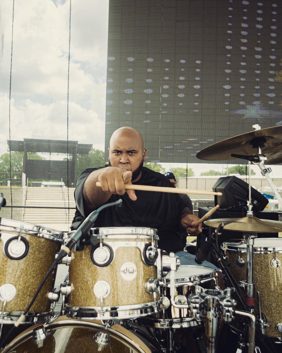BATEMERENGUERO's tweet photo. I play @dwdrums and You!!!!! https://t.co/BdY8AkAKKT