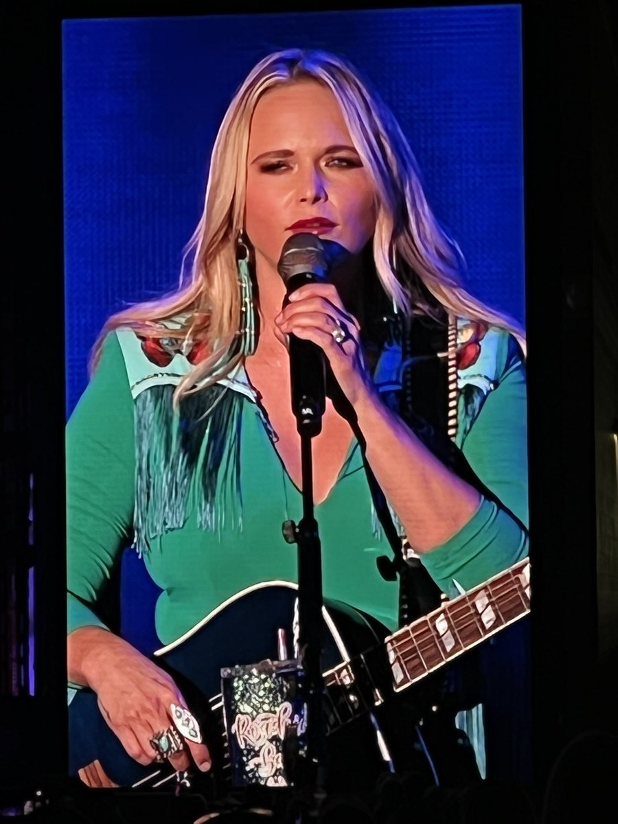 KeithBAllison's tweet photo. #amplive You did good, girl! @mirandalambert https://t.co/sg43ogLWwH