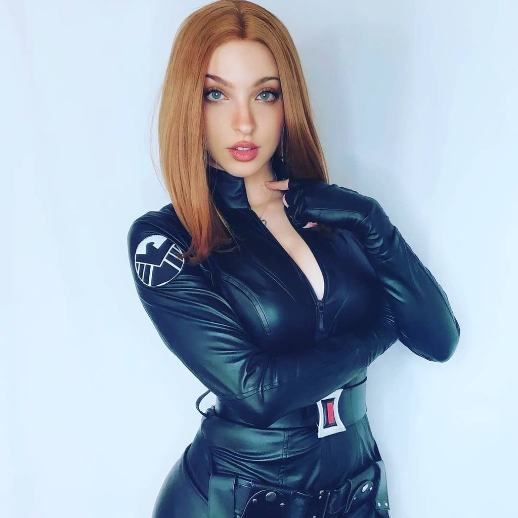 TW Pornstars - Bellas Cosplay. Twitter. 😍😍 Black Widow - #avengers #