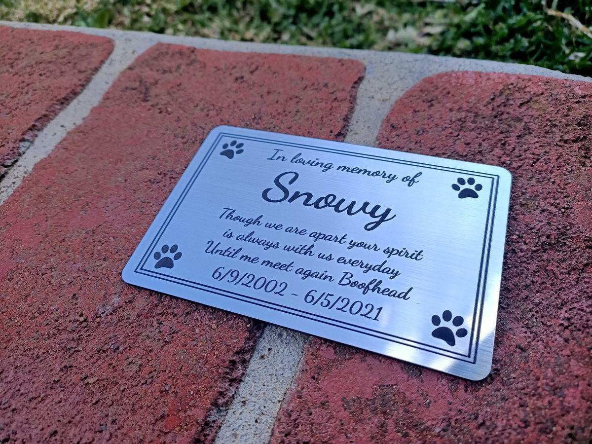 KiddovpS's tweet photo. Thanks for the kind words! ★★★★★ "Memorial plaque is exactly as described. A sad burial for my 17yr old Birman cat. Thank you once again. Paula" Paula M. https://t.co/Ew2JlG6UZZ #etsy #petloss #personal #pet #loss #greif #mourning #grave #marker #cemetery https://t.co/MGWTnEIlwU
