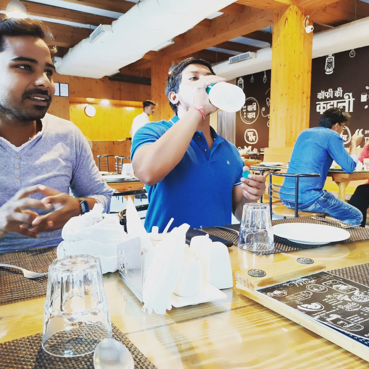 SumitSh12215992's tweet photo. Saifai cafe https://t.co/gsuBLg5Kin