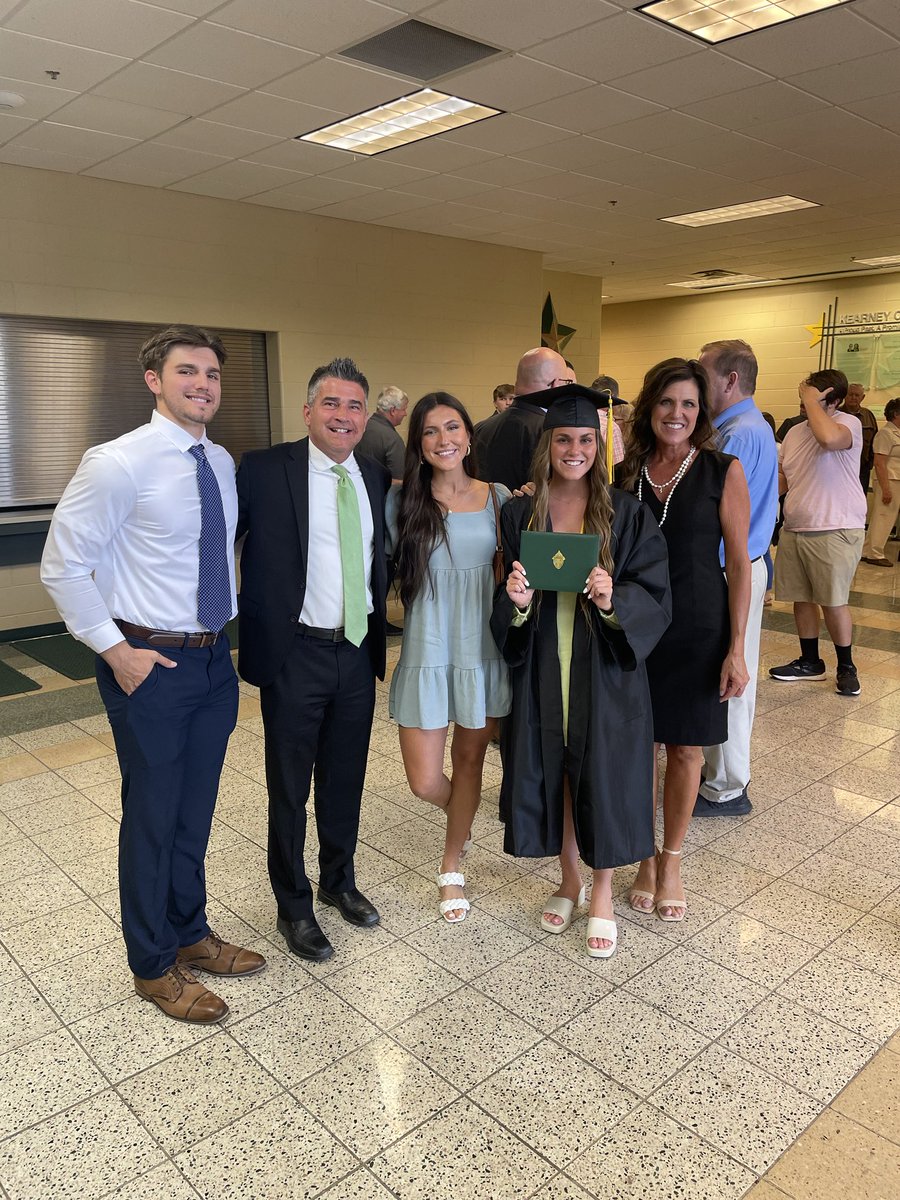 SethDenneyNews's tweet photo. ⁦@JosieDenney⁩ so proud of u darling! Our Kearney Catholic grad, go Stars!! https://t.co/9HErm9S3RE