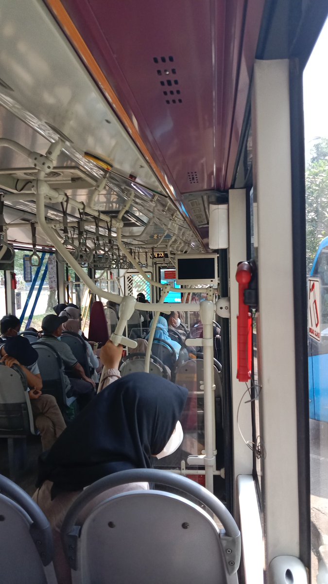 Shift pagi selesai, mari pulang ...