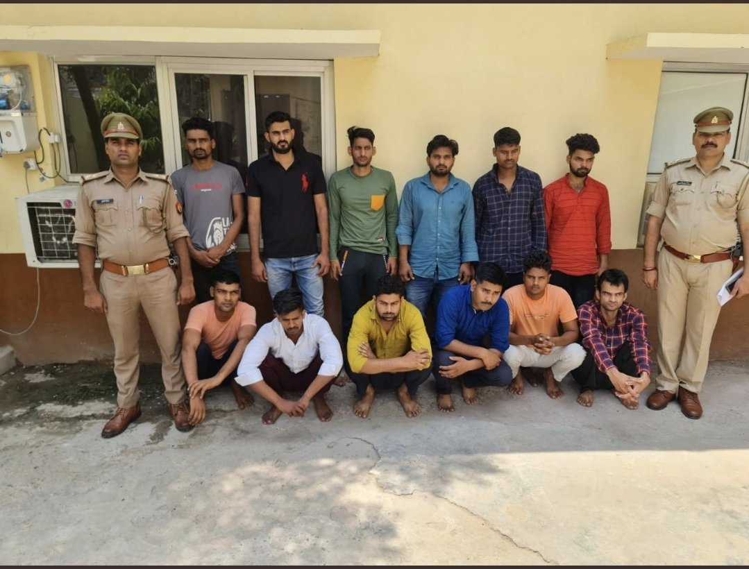 bindkishan123's tweet photo. Please take action against those who 15 lakh to 22 lakh in up si bharti 2021.
#SIT_INVESTIGATION_OF_UPSI_2021
#SIT_INVESTIGATION_OF_UPSI_2021
@CMOfficeUP 
@myogioffice 
@myogiadityanath 
@ABPNews 
@kmrvivek14 
@CharuPragya https://t.co/csIbKgqzQX