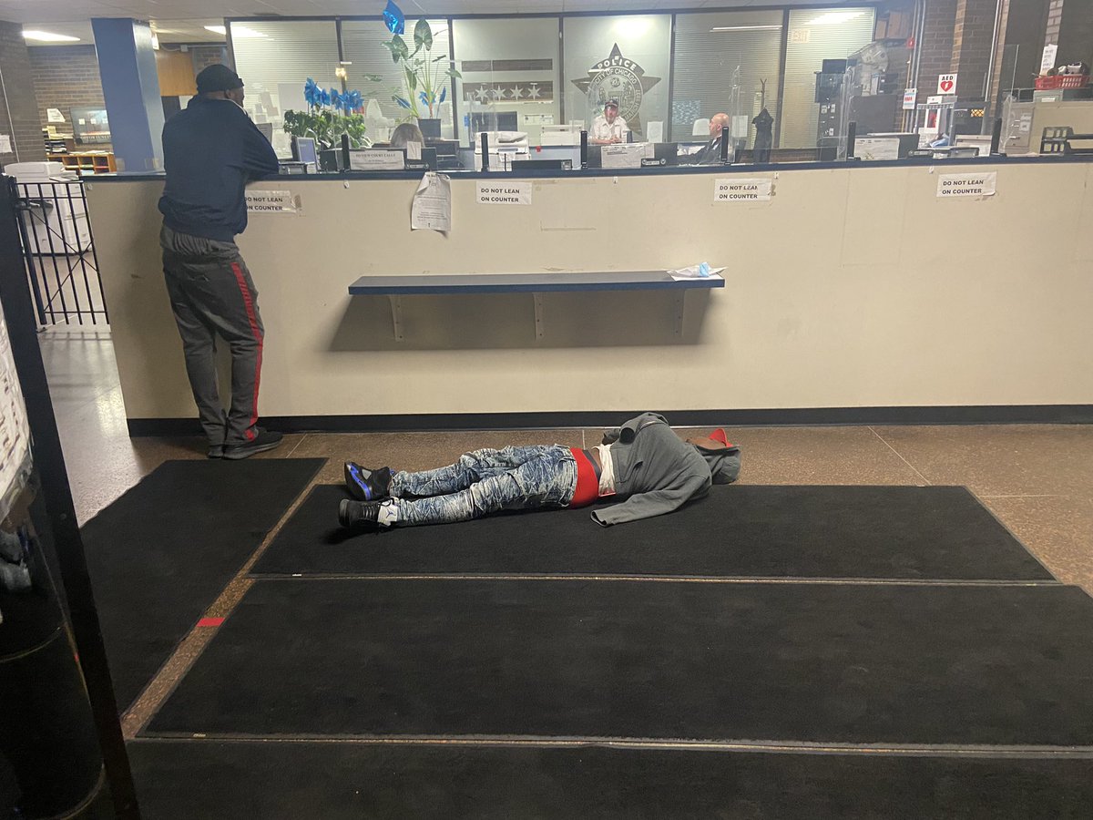 Area4Ranger's tweet photo. Chicago Police Department station #westside https://t.co/n7zA8PfNmg