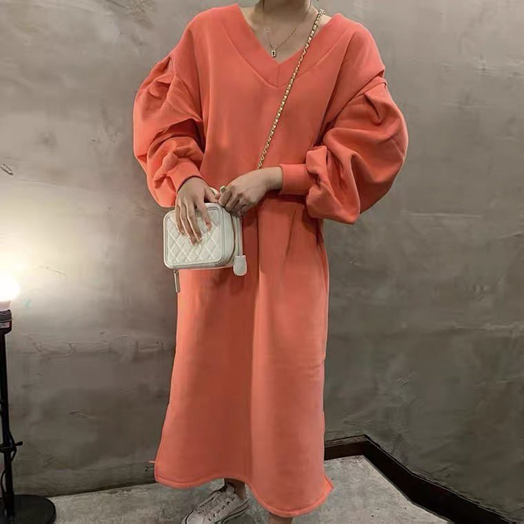 SelectAmpersand's tweet photo. Vネックスリットワンピース🧡🧡

￥4,980(税込)

https://t.co/WR7knMpZk9 https://t.co/2qjeaKuLnf