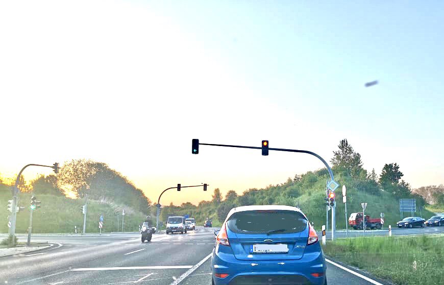 pk_soe's tweet photo. ‼️🚦☝️Vorsicht Ampel arbeitet derzeit Fehlererhaft auf der #S191, #Goppeln Richtung Bannewitz/ A17 Auffahrt Richtung Dresden Prohlis/ A17 Auffahrt Richtung Prag
⁉️ Ampel hat sich wahrscheinlich aufgehangen und bleibt so wie sie ist! Behinderungen! https://t.co/ilHBui8FxF