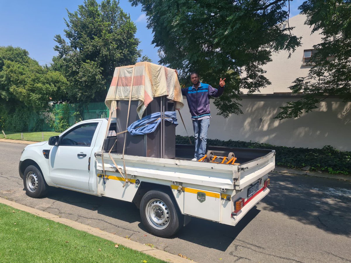 Ndi_Muvenda_'s tweet photo. #Ad

Are You Looking For a company To Help You With Furniture removal or relocation???

Check out @RENVA_LOGISTICS 

Download their app and plan your relocation 

Link: https://t.co/hAaHuOuwj0…

https://t.co/8LaVJdtwWB… https://t.co/6pAsYTPO02